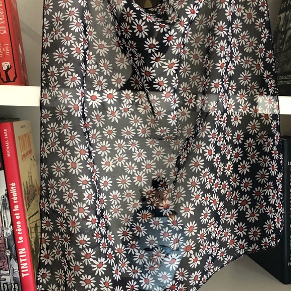 Lot of four vintage sheer bandana scarfs 18'' x 18'' - Picture 6 of 6